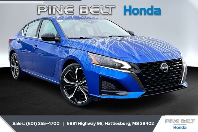 2025 Nissan Altima SR