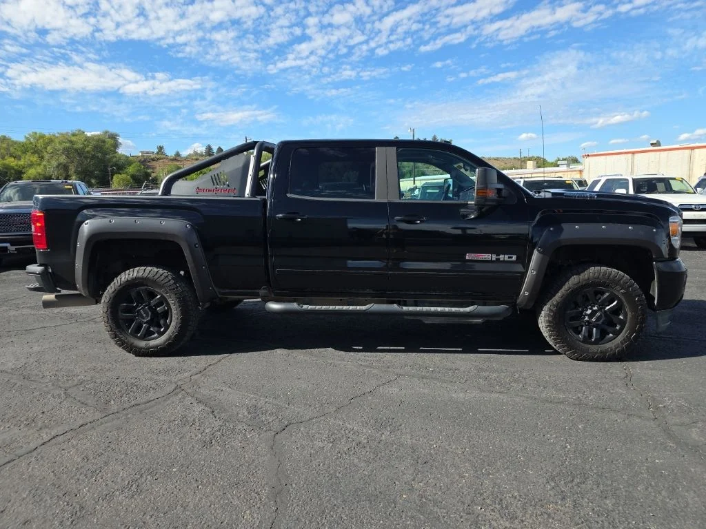 Used 2019 Black GMC SLT image 5
