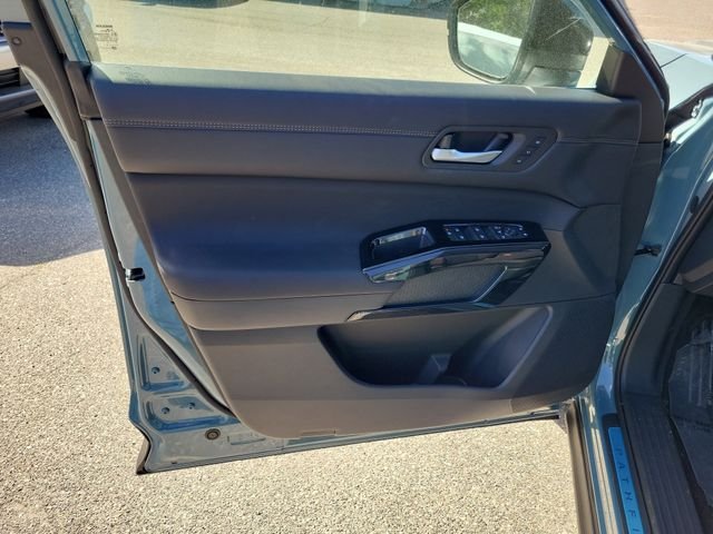 New 2026 Nissan Pathfinder Platinum