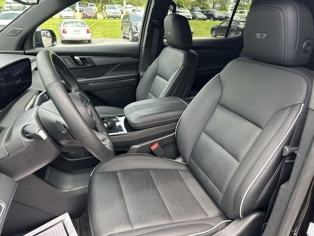 Certified Used 2025 Ebony Twilight Metallic Buick Sport Touring image 15