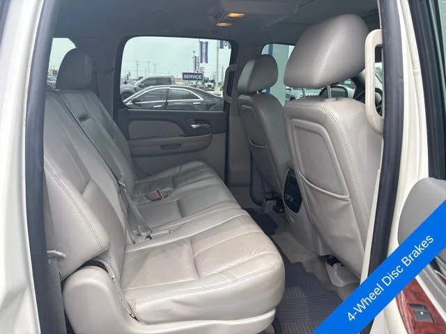 Used 2014 White Diamond Clearcoat GMC SLT 1500 image 15