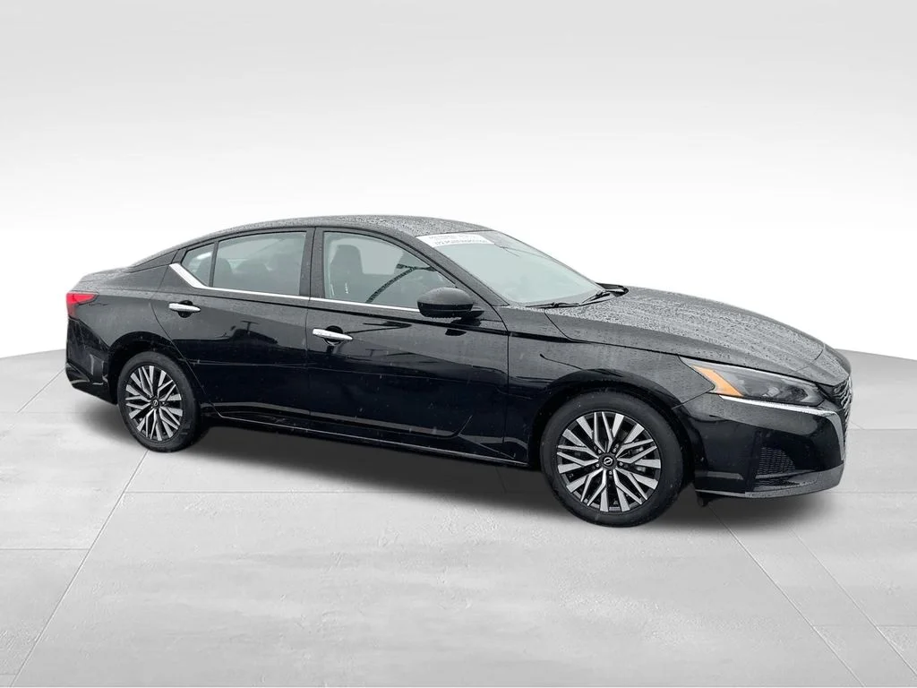 Used 2025 Black Nissan 2.5 SV image 11