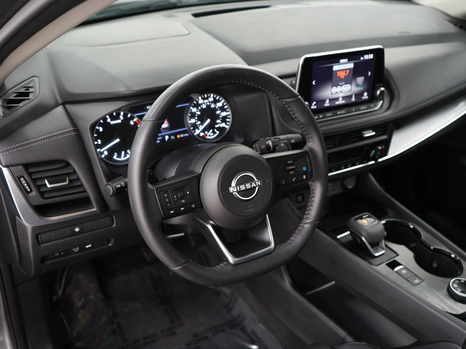Used 2024 Gun Metallic Nissan SV image 21