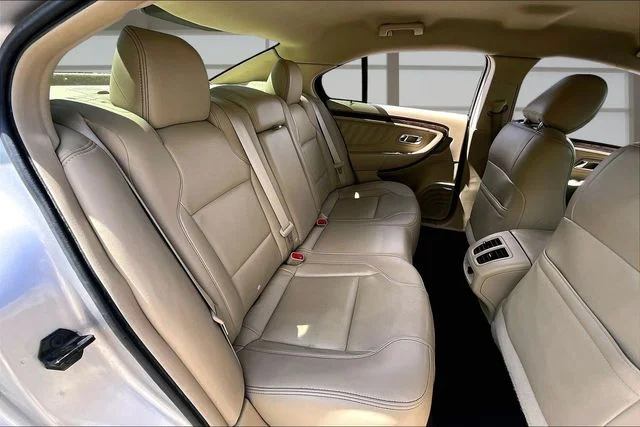 Used 2013 Silver Ford Limited image 26