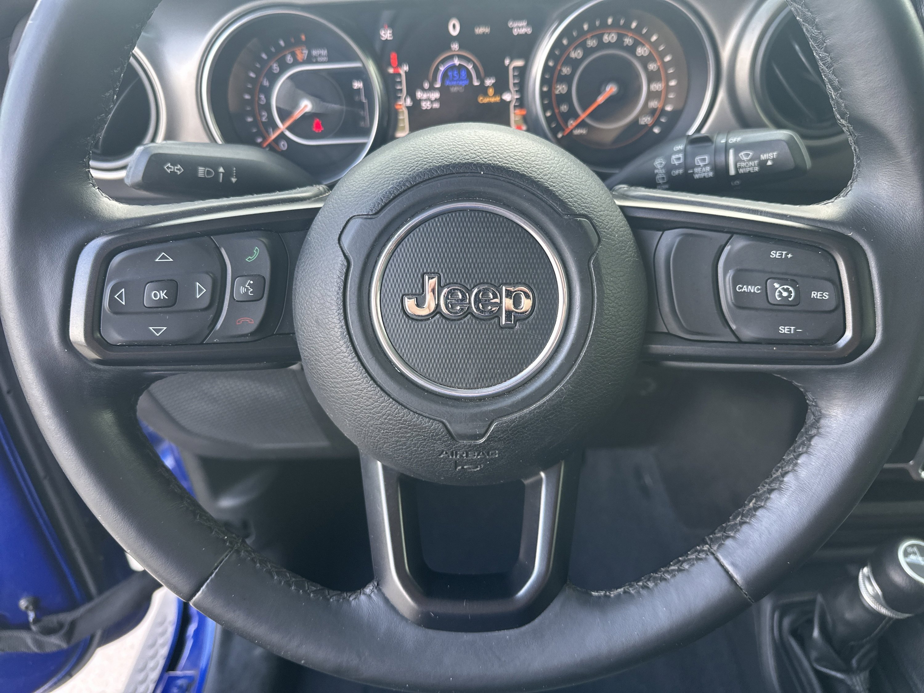 Used 2018 Ocean Blue Metallic Clearcoat Jeep Unlimited Sport S image 24