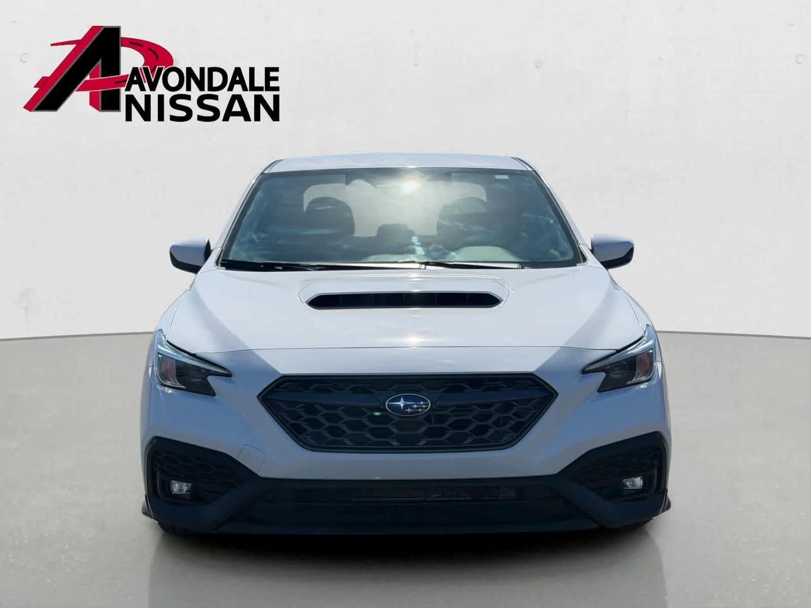 Used 2022 Ceramic White Subaru Premium image 9
