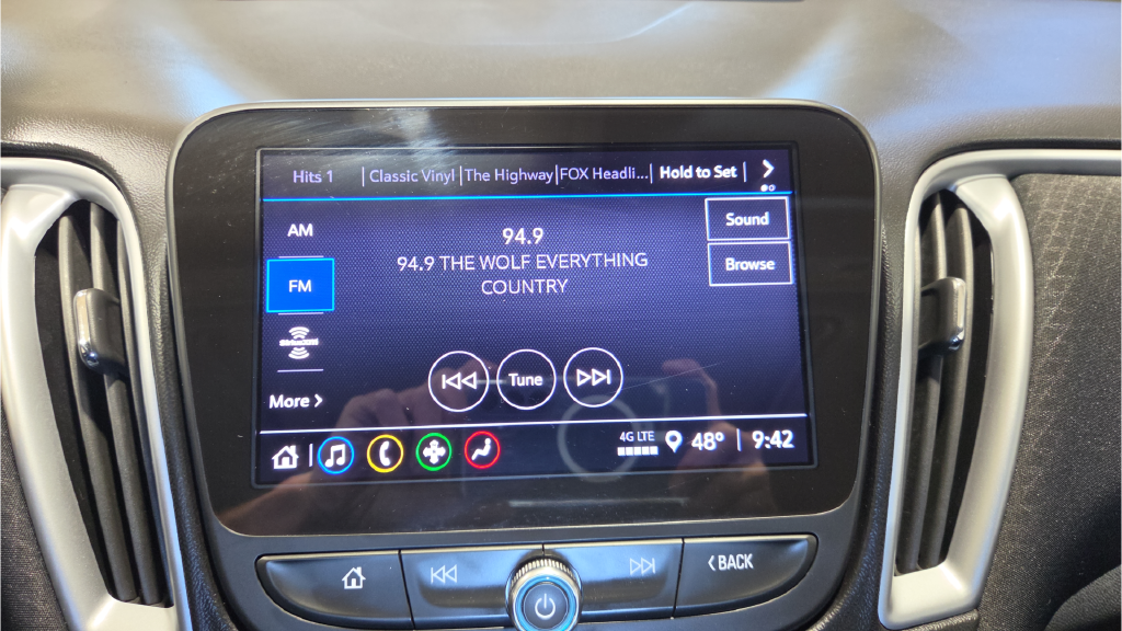 Used 2023 Gray Chevrolet LT image 30