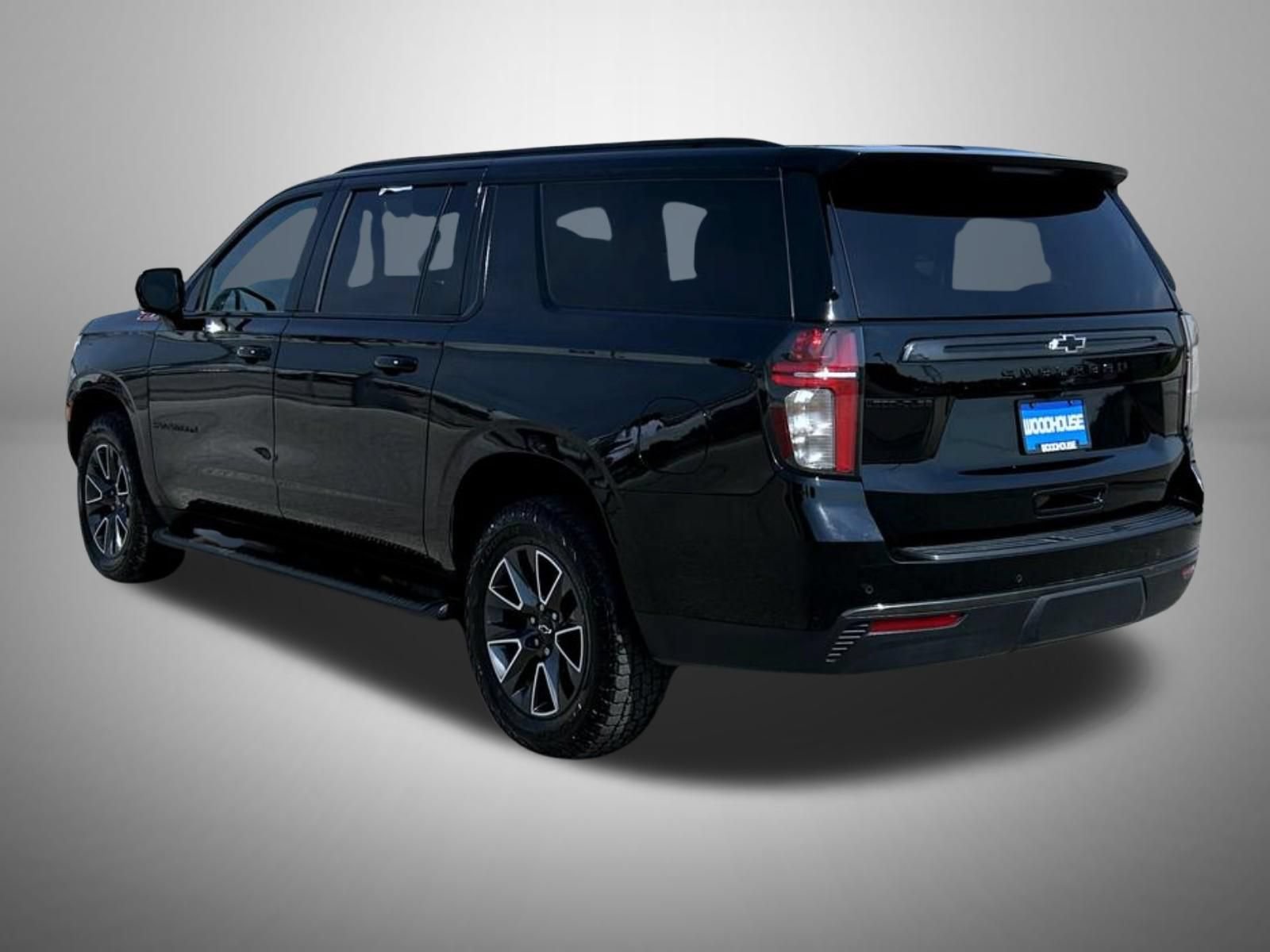 2021 Chevrolet Suburban Z71 - Photo 8