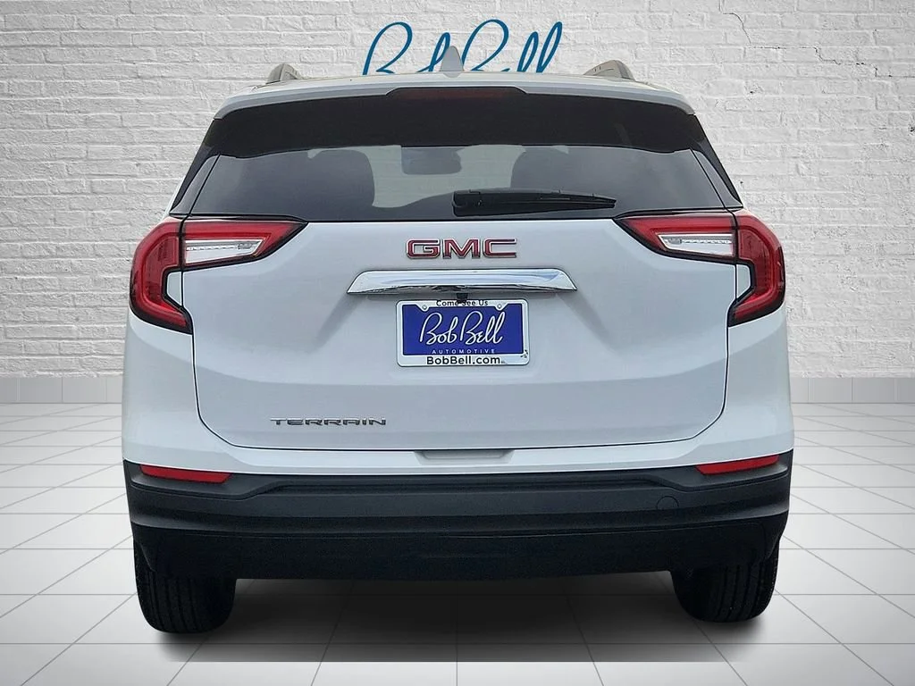 Used 2022 Summit White GMC SLE image 5
