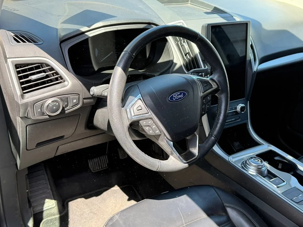 Used 2024 Silver Ford SEL image 15