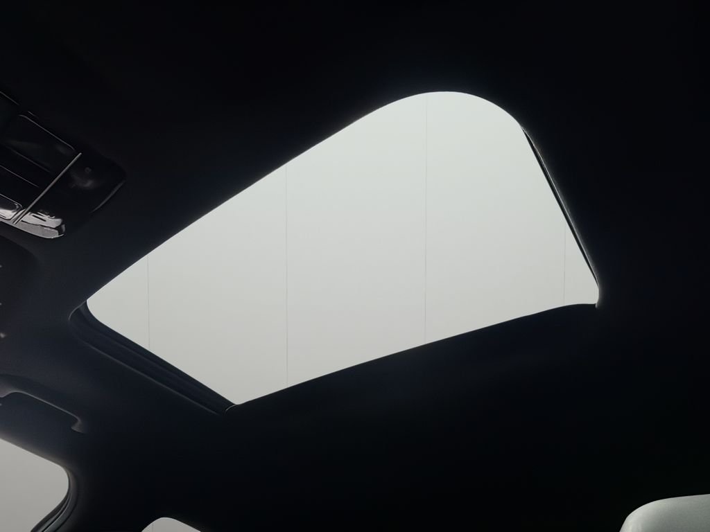 Used 2024 Serenity White Hyundai Calligraphy image 32