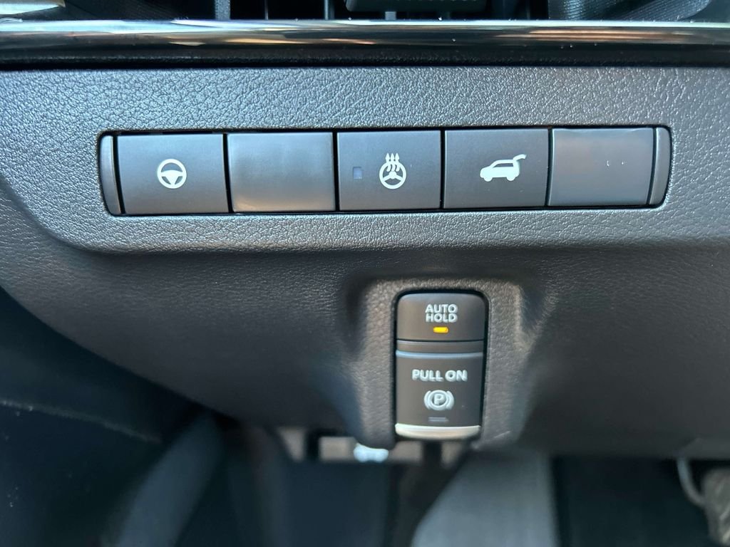 Used 2025 Blue Nissan SL image 37