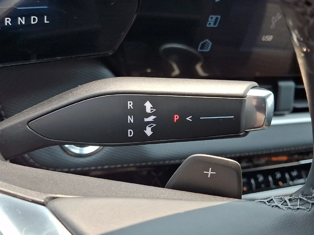 New 2027 Mosaic Black Metallic Chevrolet LT image 16