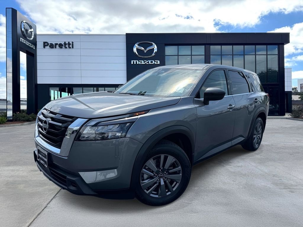 2025 Nissan Pathfinder S