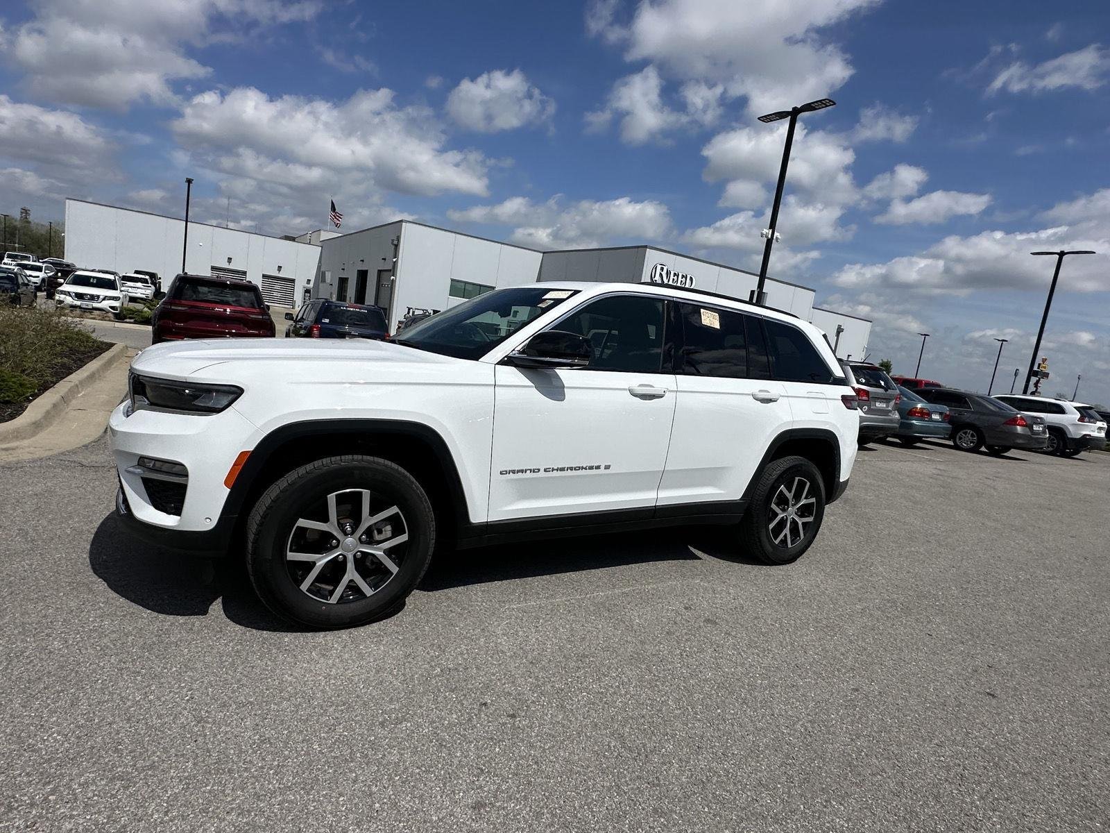 Used 2024 Jeep Grand Cherokee Limited with VIN 1C4RJHBG9RC100073 for sale in Kansas City