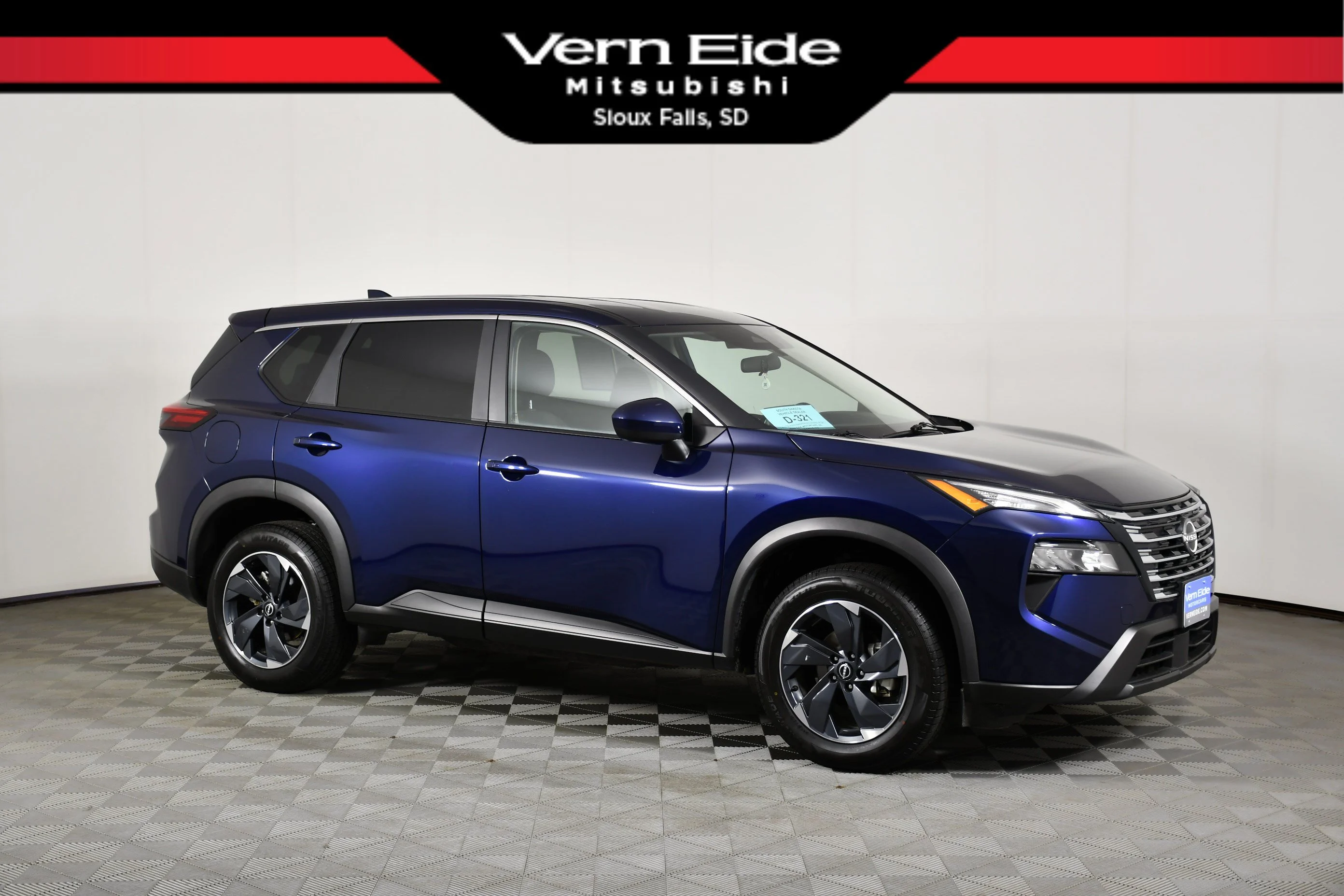 Used 2025 Deep Ocean Blue Pearl Nissan SV image 1