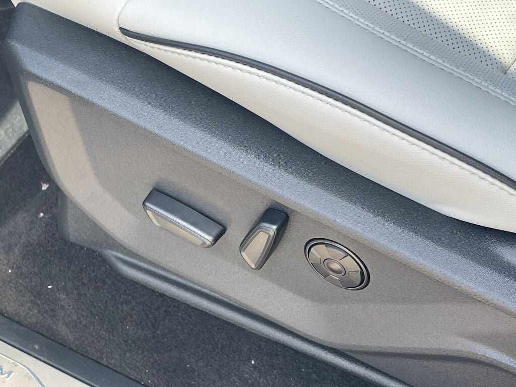 New 2026 Stone Blue Metallic Ford Platinum image 8