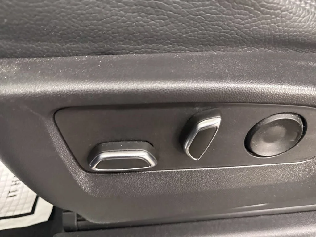 Used 2023 Sterling Metallic GMC Denali image 26