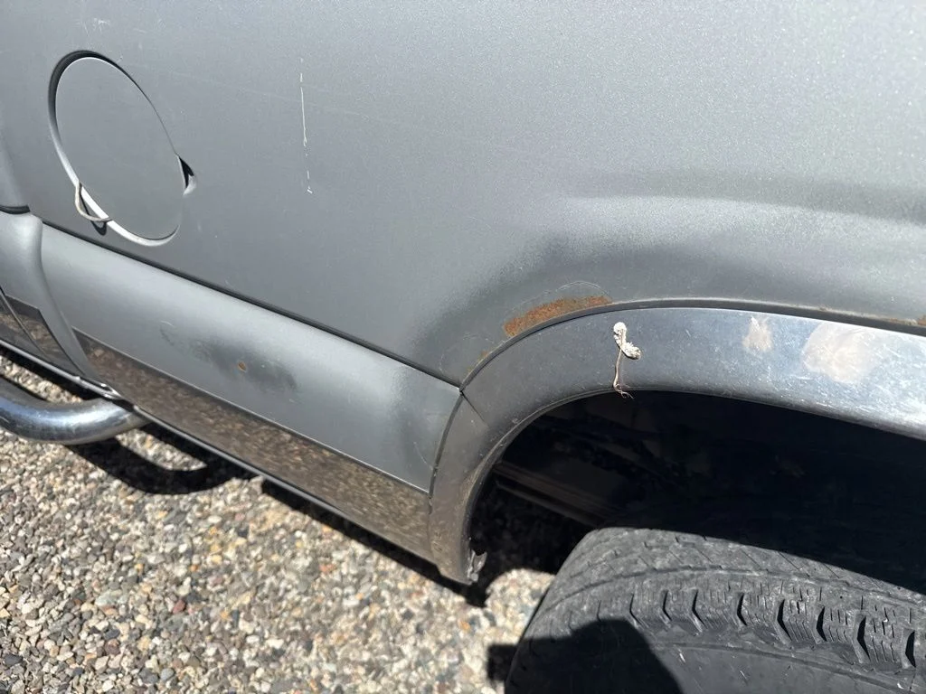 Used 2005 Special Paint GMC SLT image 27