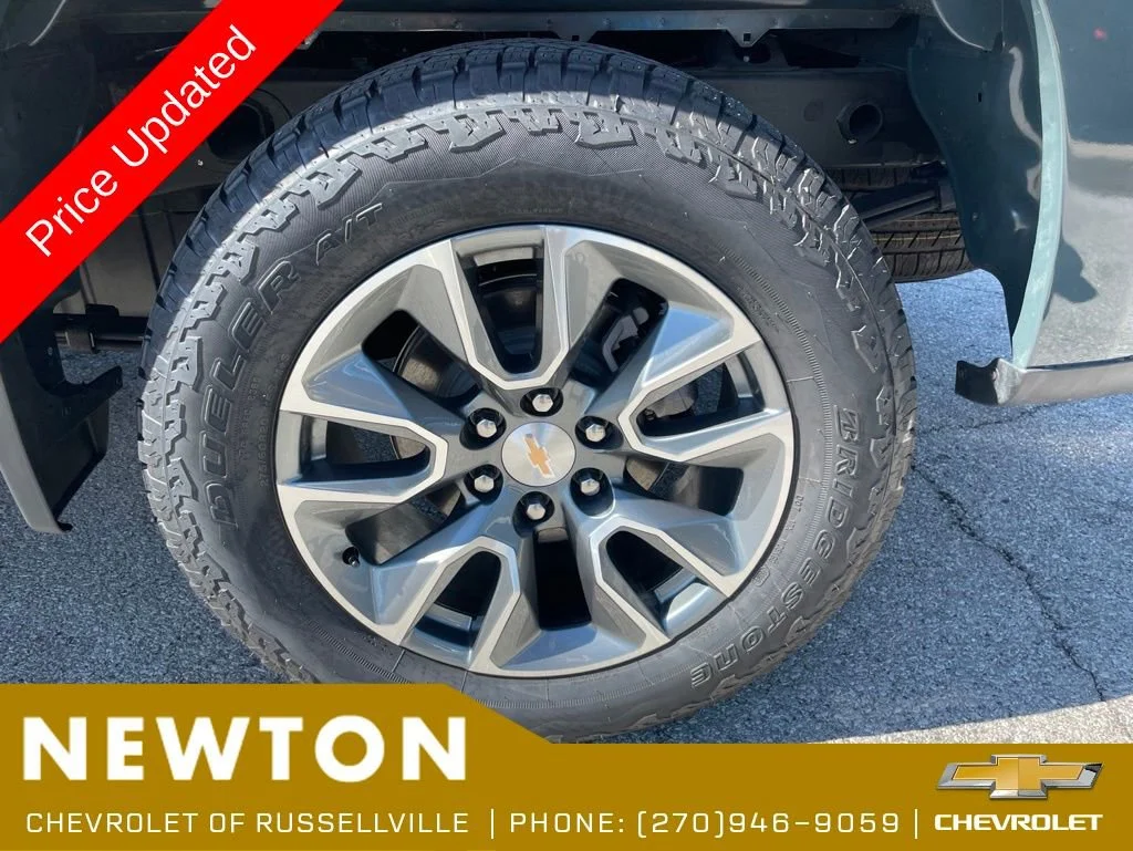 Used 2025 Cypress Gray Chevrolet LT (2FL) image 35