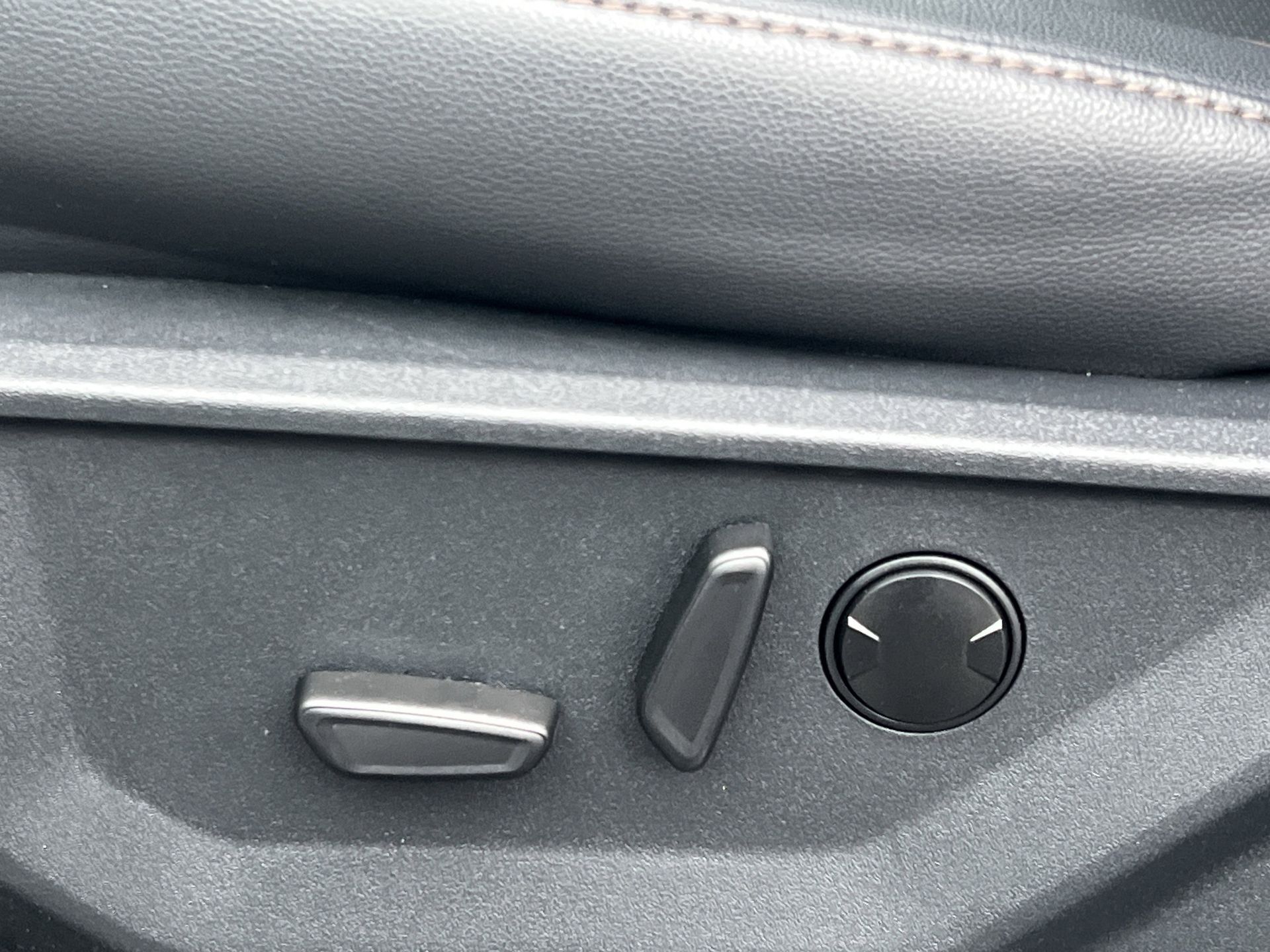 2025 Ford F-350 Super Duty Lariat - Photo 24