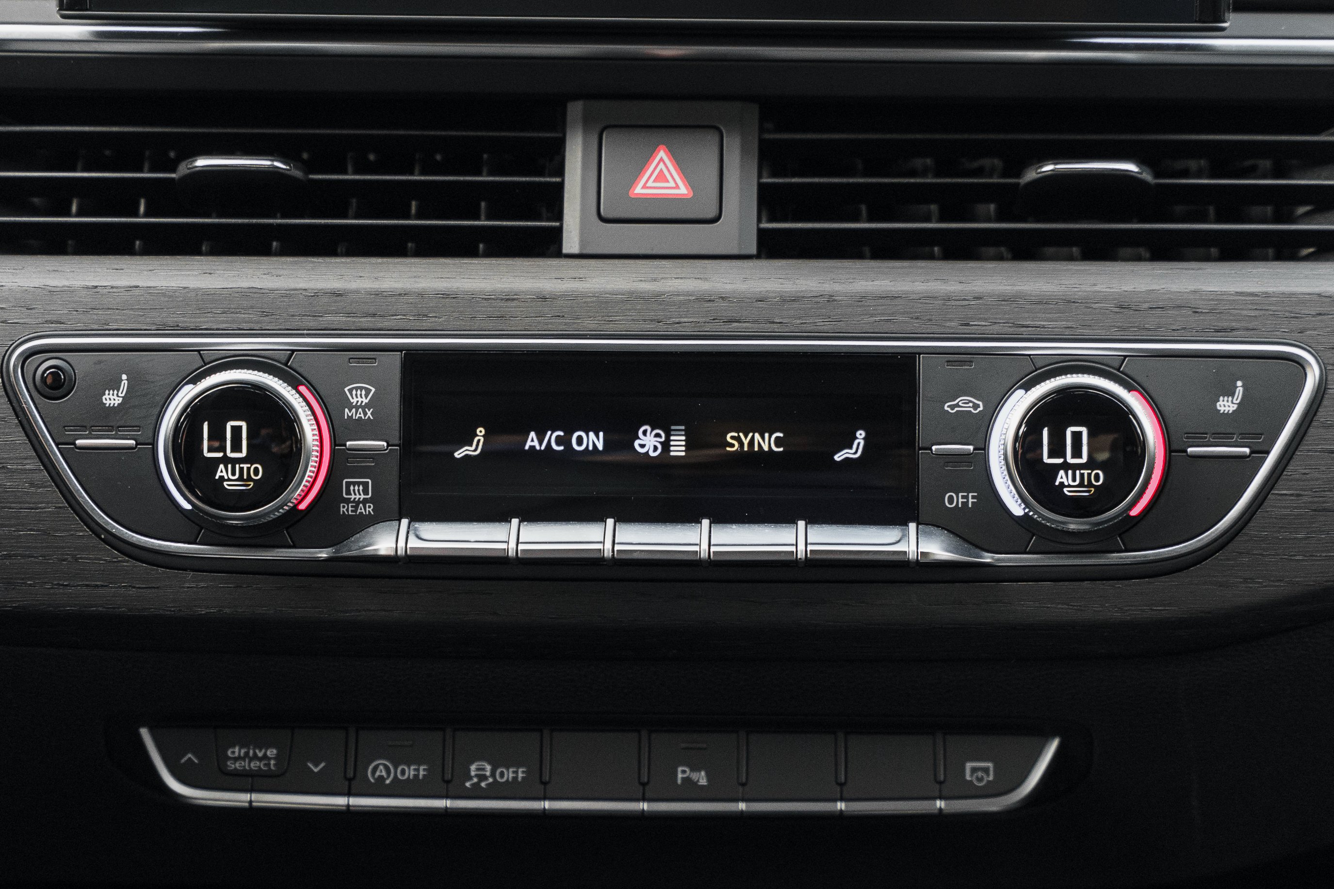 Used 2024 Mythos Black Metallic Audi S line Premium image 12