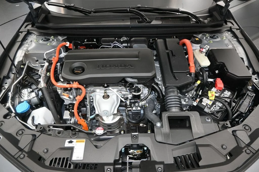 Certified Used 2025 Urban Gray Pearl Honda Sport image 78