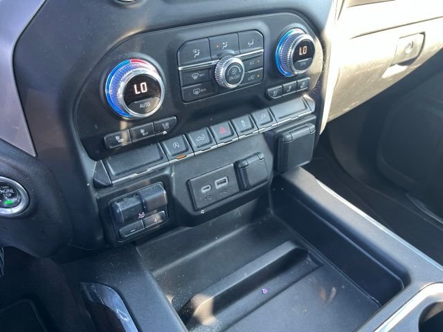 Used 2020 Black GMC SLT image 24
