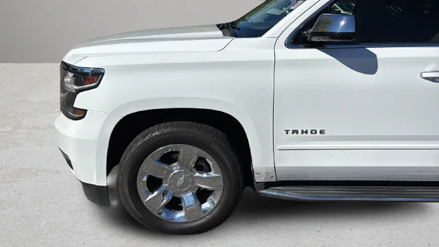 Used 2018 White Chevrolet Premier image 39