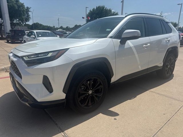 2023 Toyota RAV4 Hybrid SE