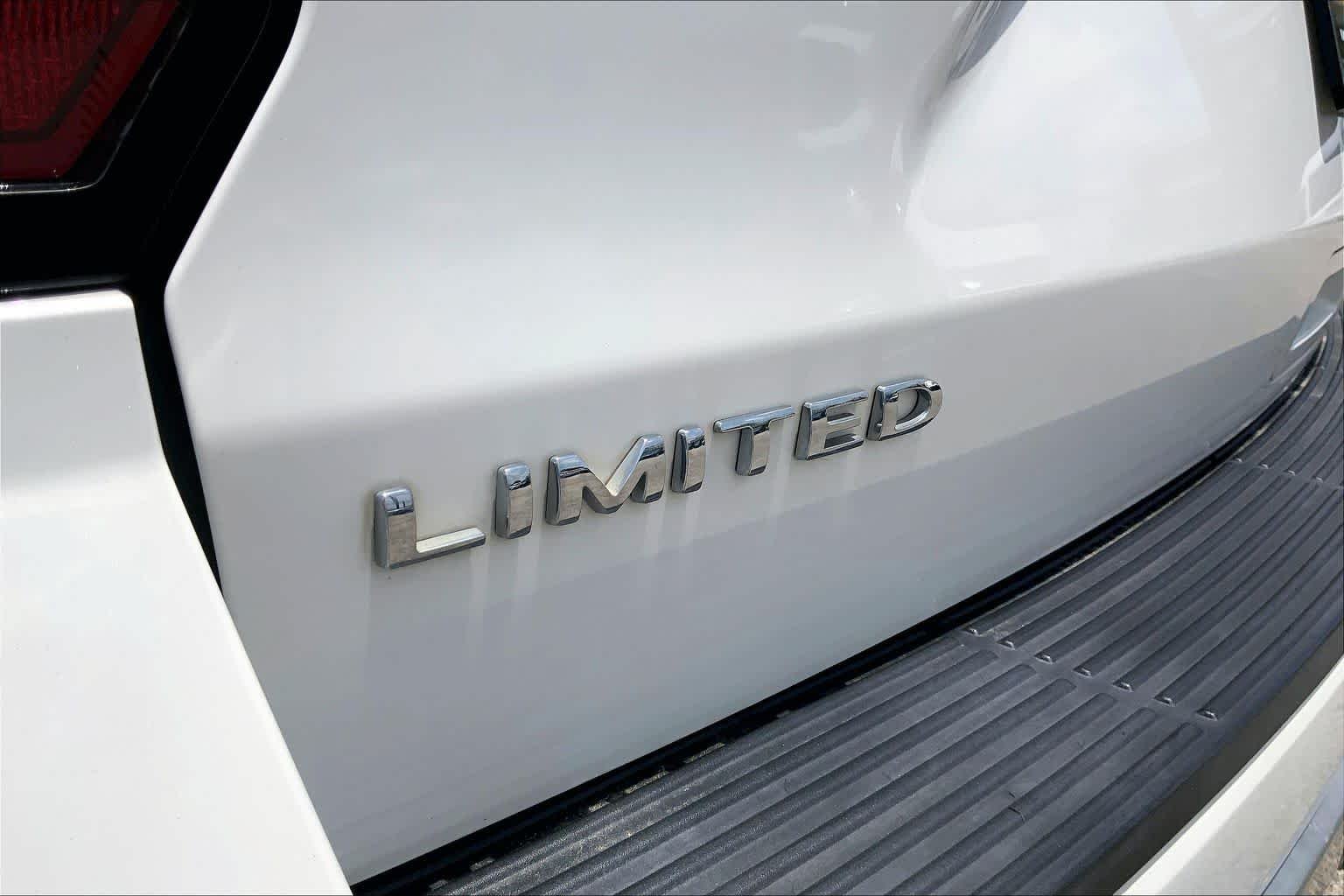 Certified Used 2021 Star White Ford Limited image 10