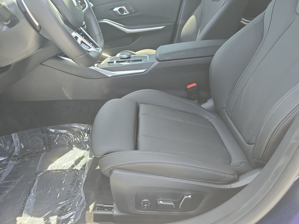 Used 2026 Tanzanite Blue II Metallic BMW 330i image 26