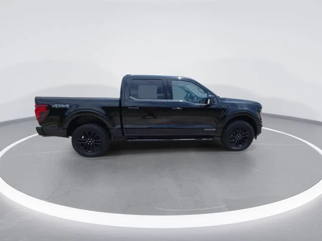 Used 2024 Black Ford XLT image 9