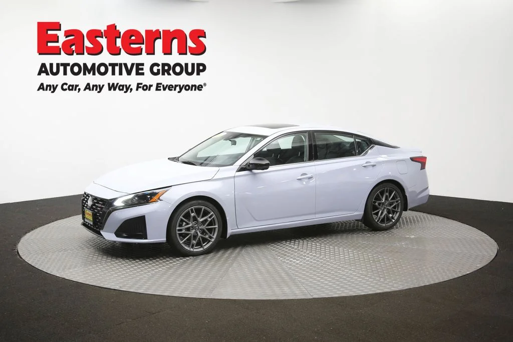 Used 2023 Gray Nissan 2.0 SR image 58