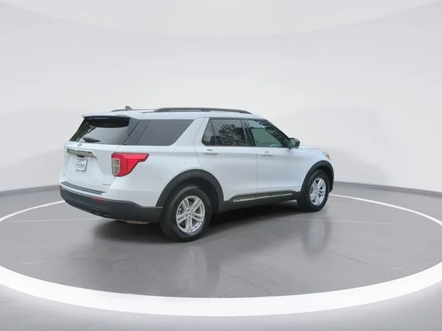 Used 2023 White Ford XLT image 8