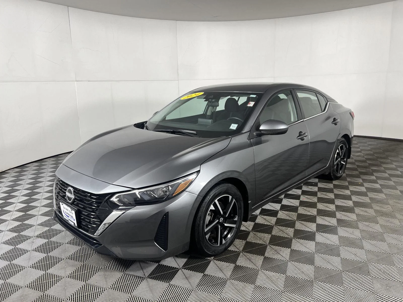 Used 2024 Gun Metallic Nissan SV image 4