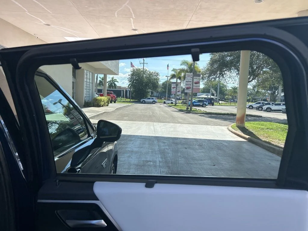 2025 Mitsubishi Outlander Plug-in Hybrid SEL - Photo 34