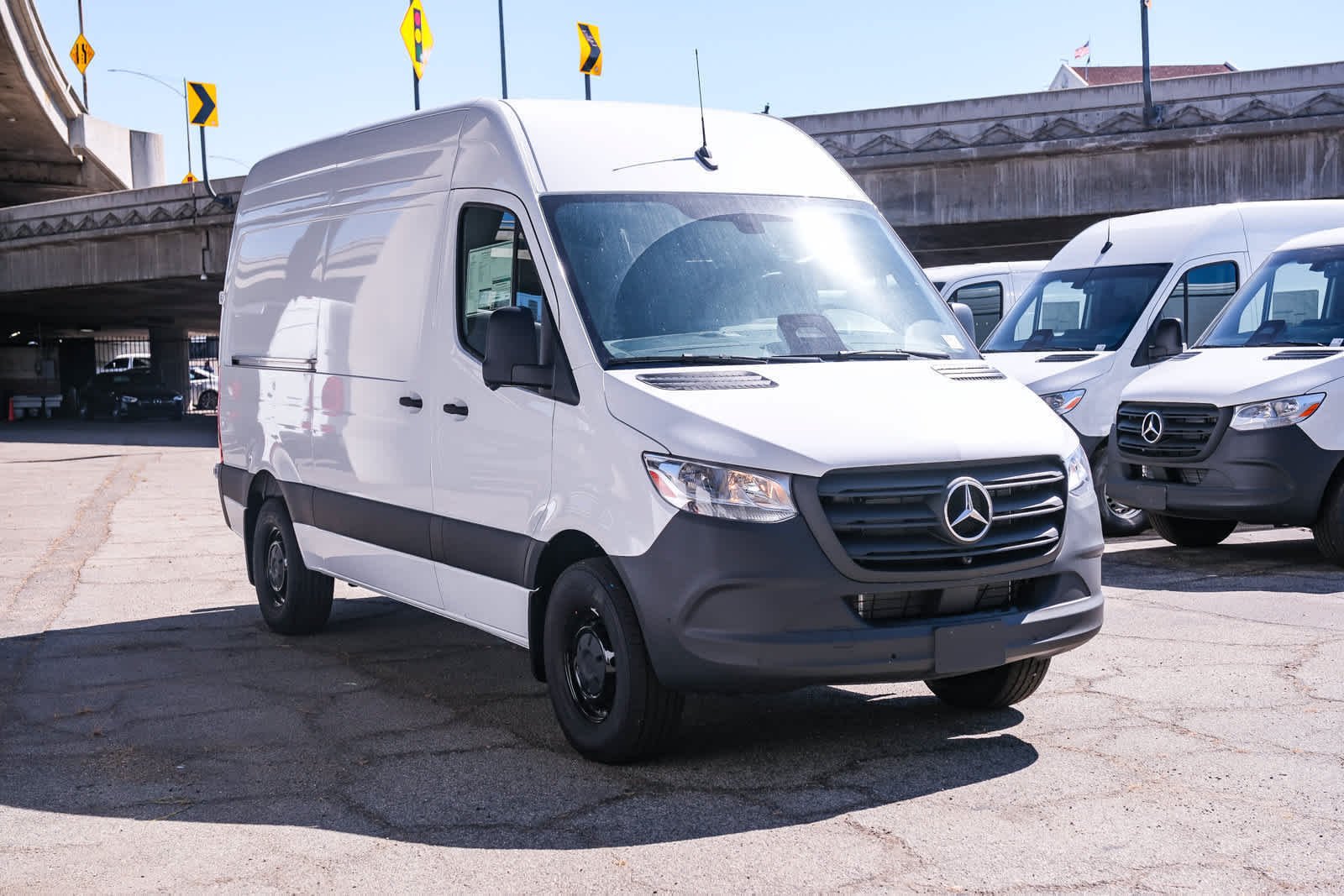 New 2026 Arctic White Mercedes-Benz RWD 2.0L I4 Diesel Turbocharged High Output image 3