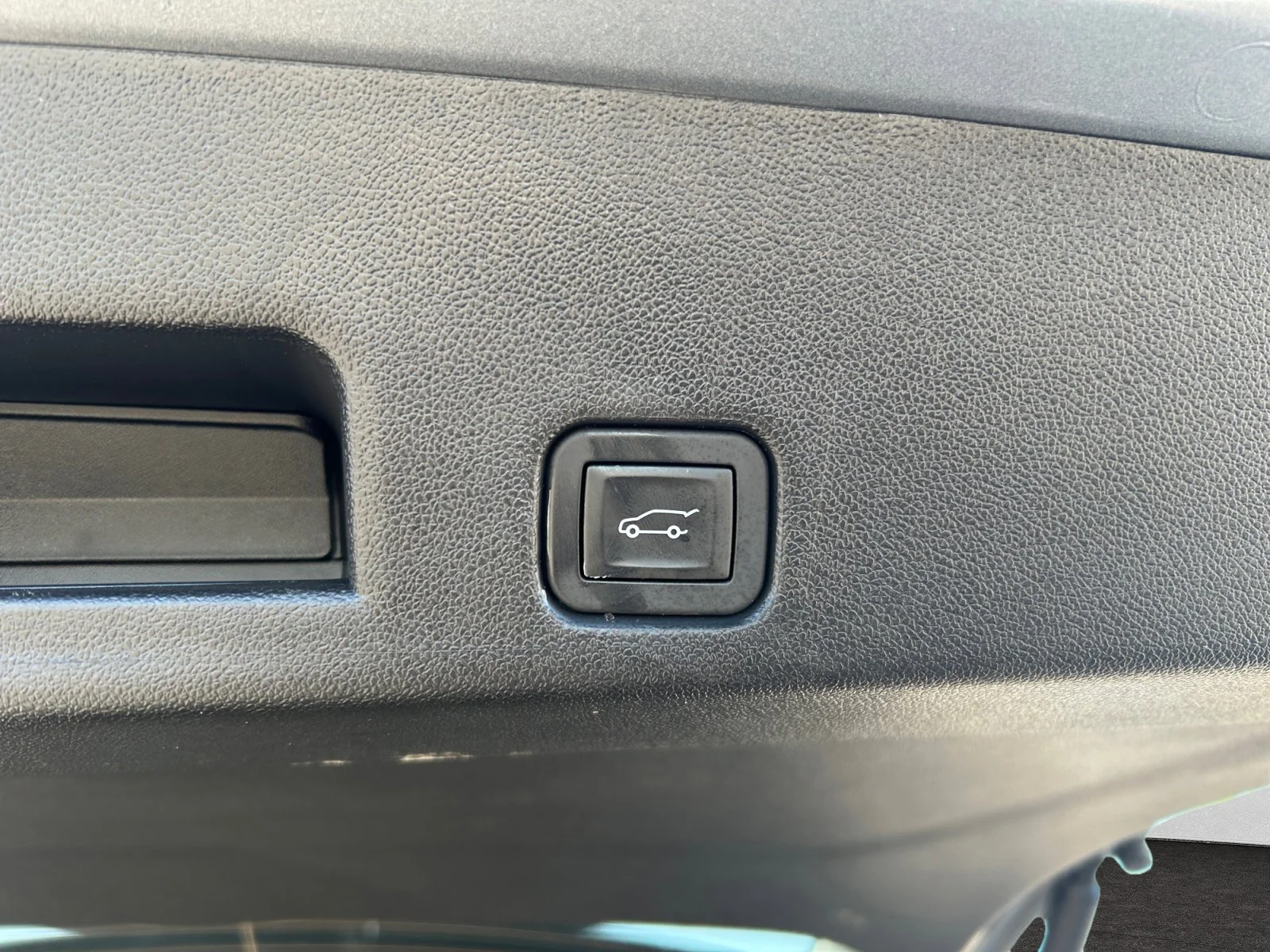 Used 2026 STERLING METALLIC GMC Elevation AWD image 11