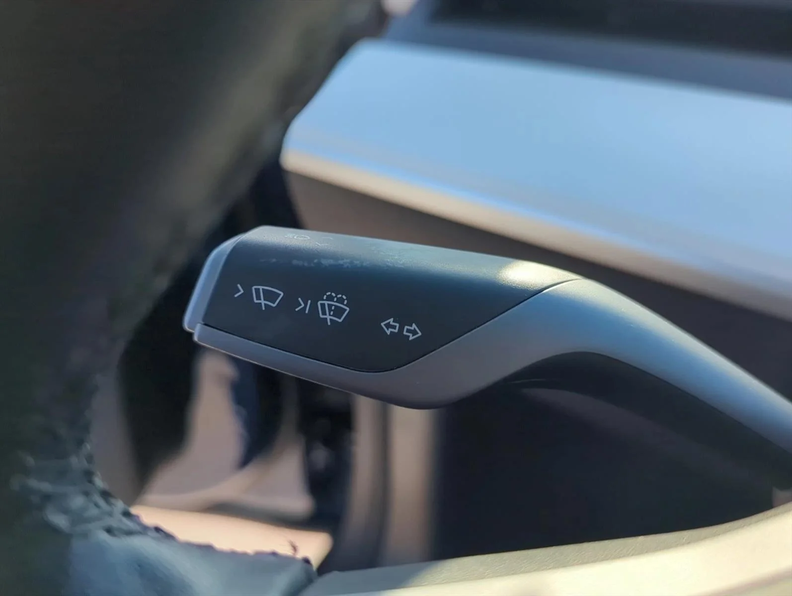 Used 2022 Blue Tesla Long Range image 20