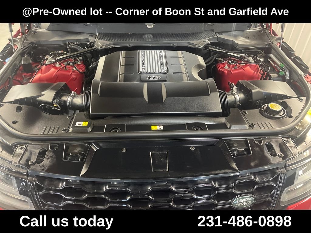 Used 2019  Land Rover HSE Dynamic image 9