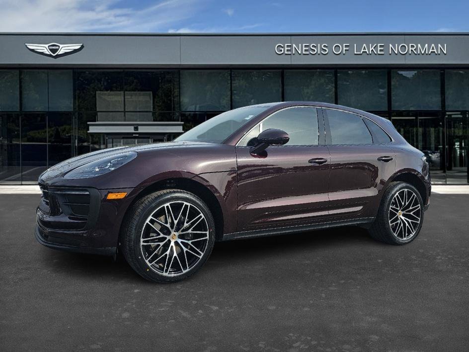 2024 Porsche Macan Base