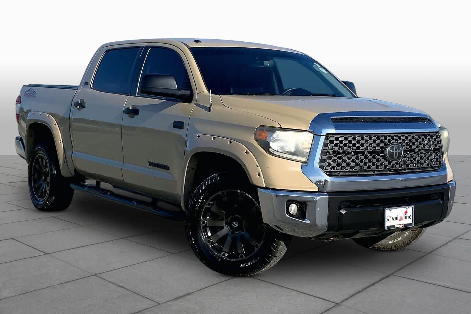 Used 2018 Quicksand Toyota SR5 image 2