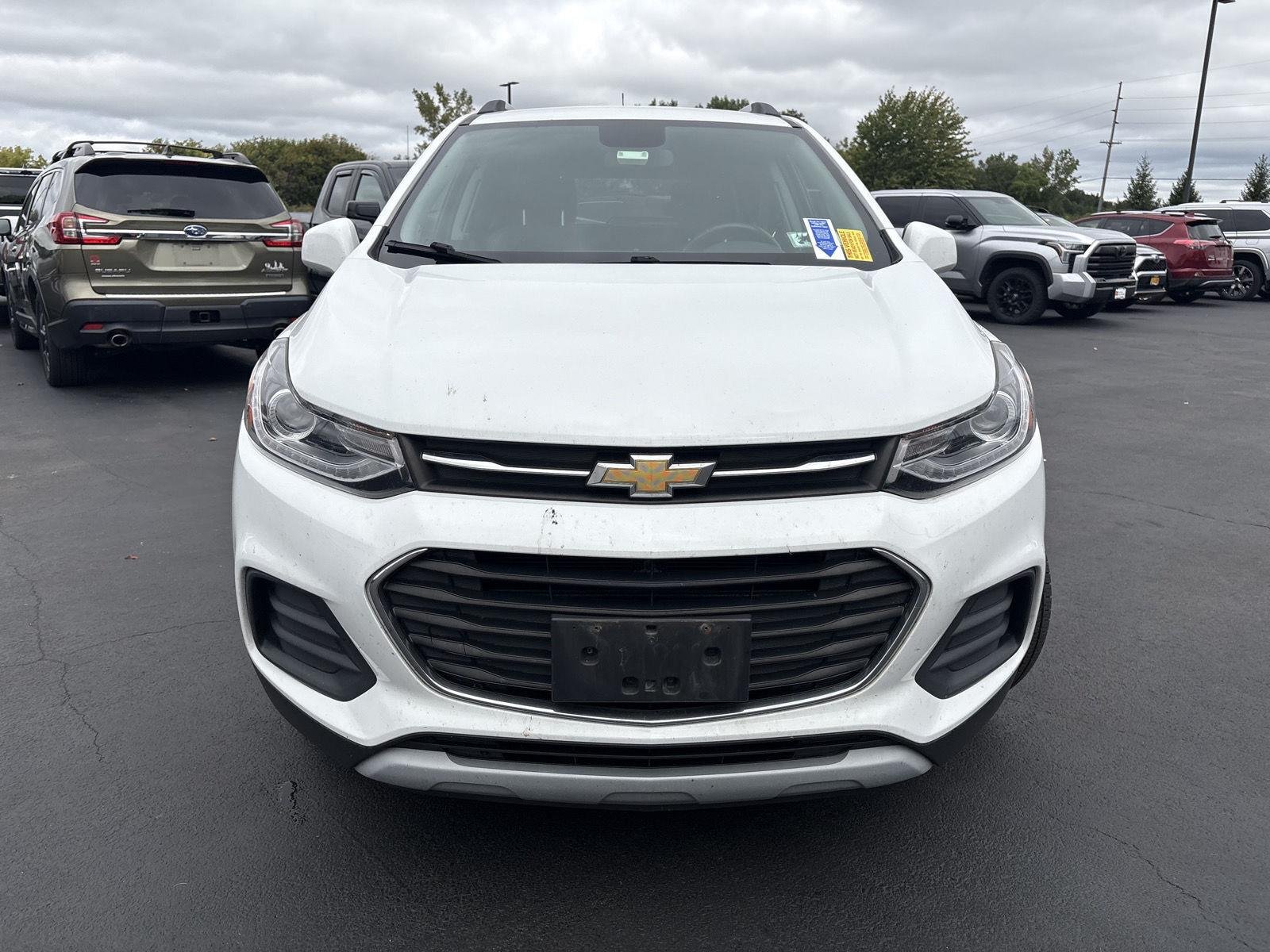Used 2019 Summit White Chevrolet LT image 3