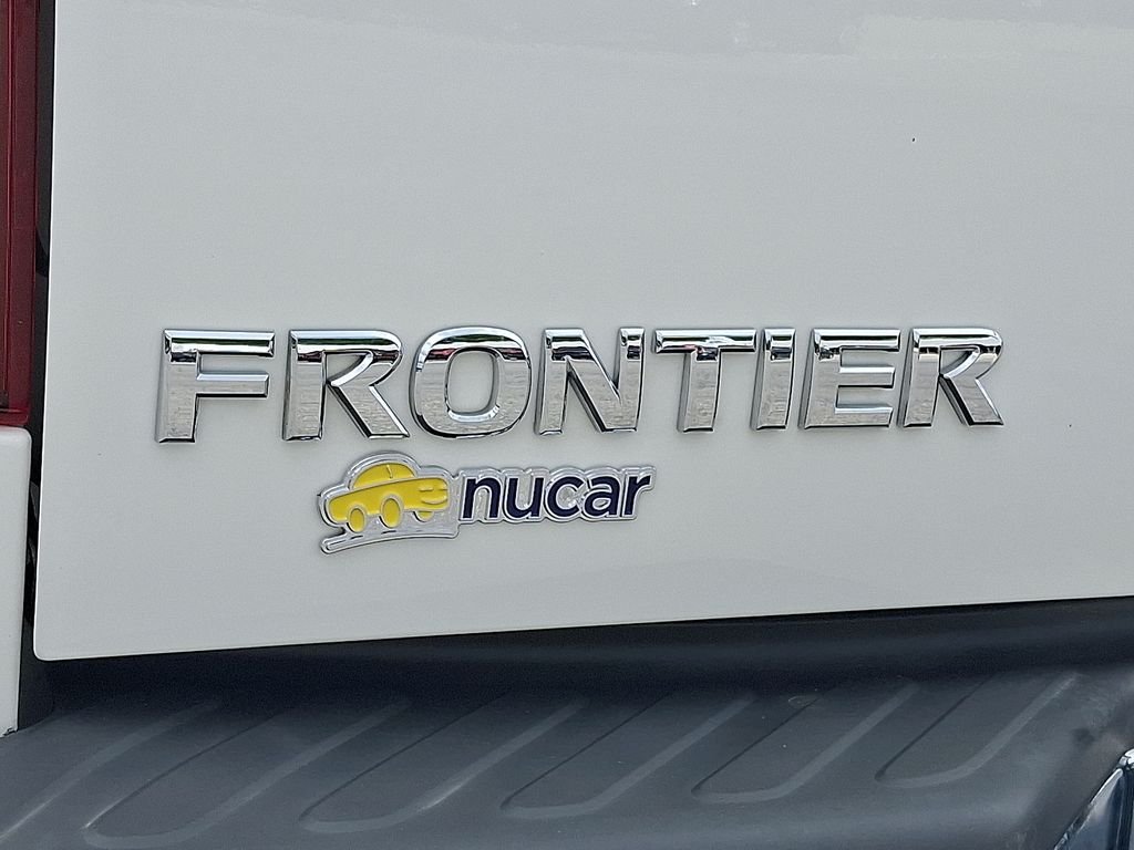 Used 2018 White Nissan SV image 30