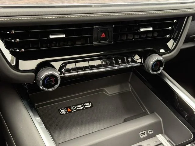 2026 Chevrolet Tahoe Premier - Photo 15