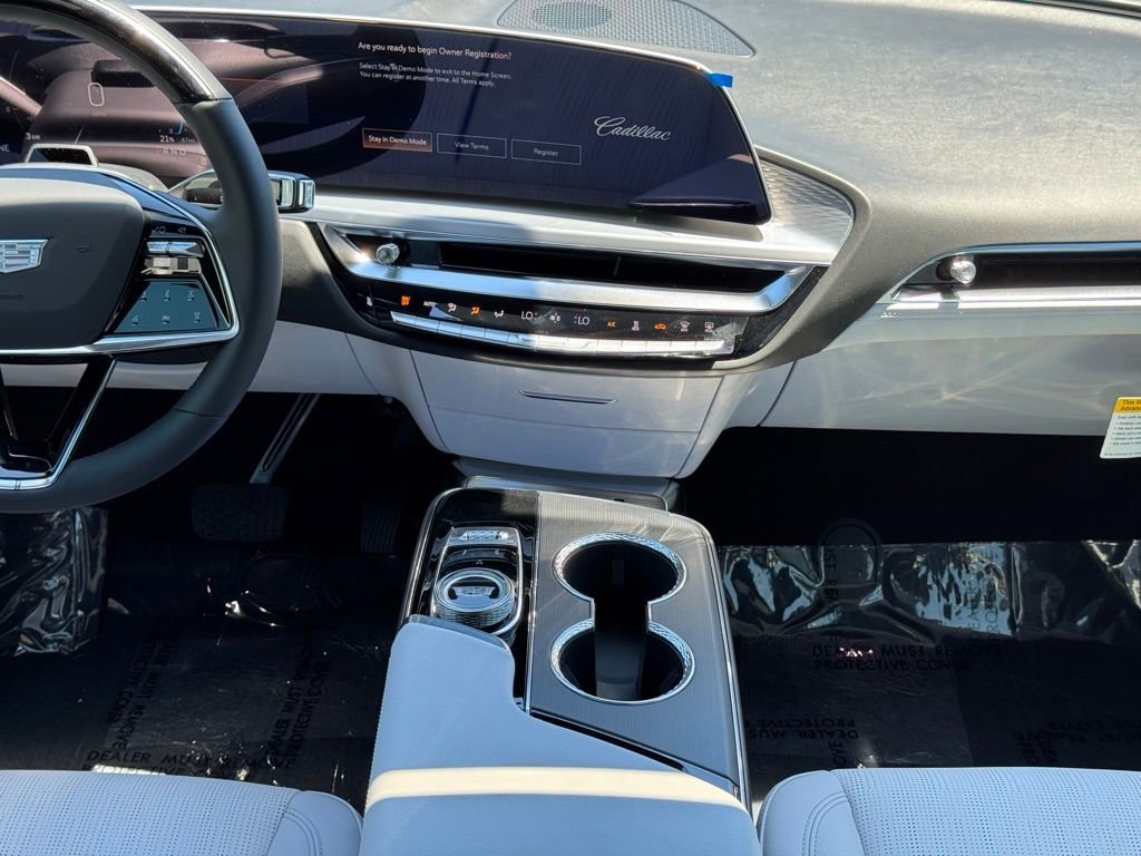 2026 Cadillac LYRIQ Luxury - Photo 27