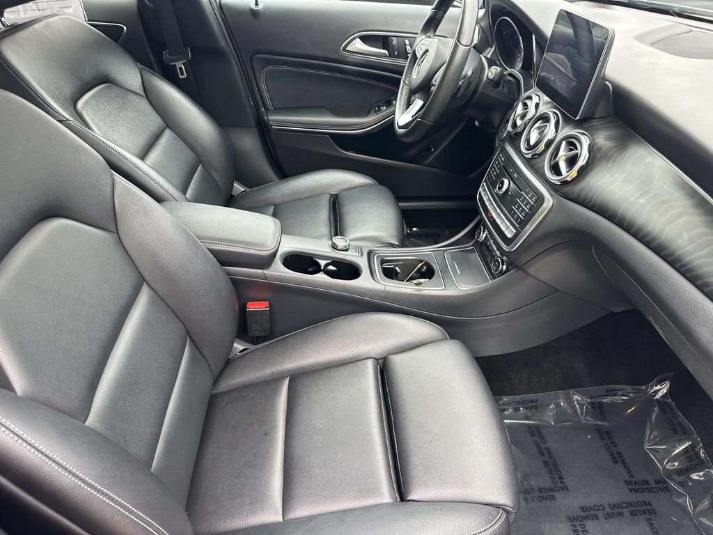 Used 2018 Mountain Gray Metallic Mercedes-Benz GLA 250 image 11