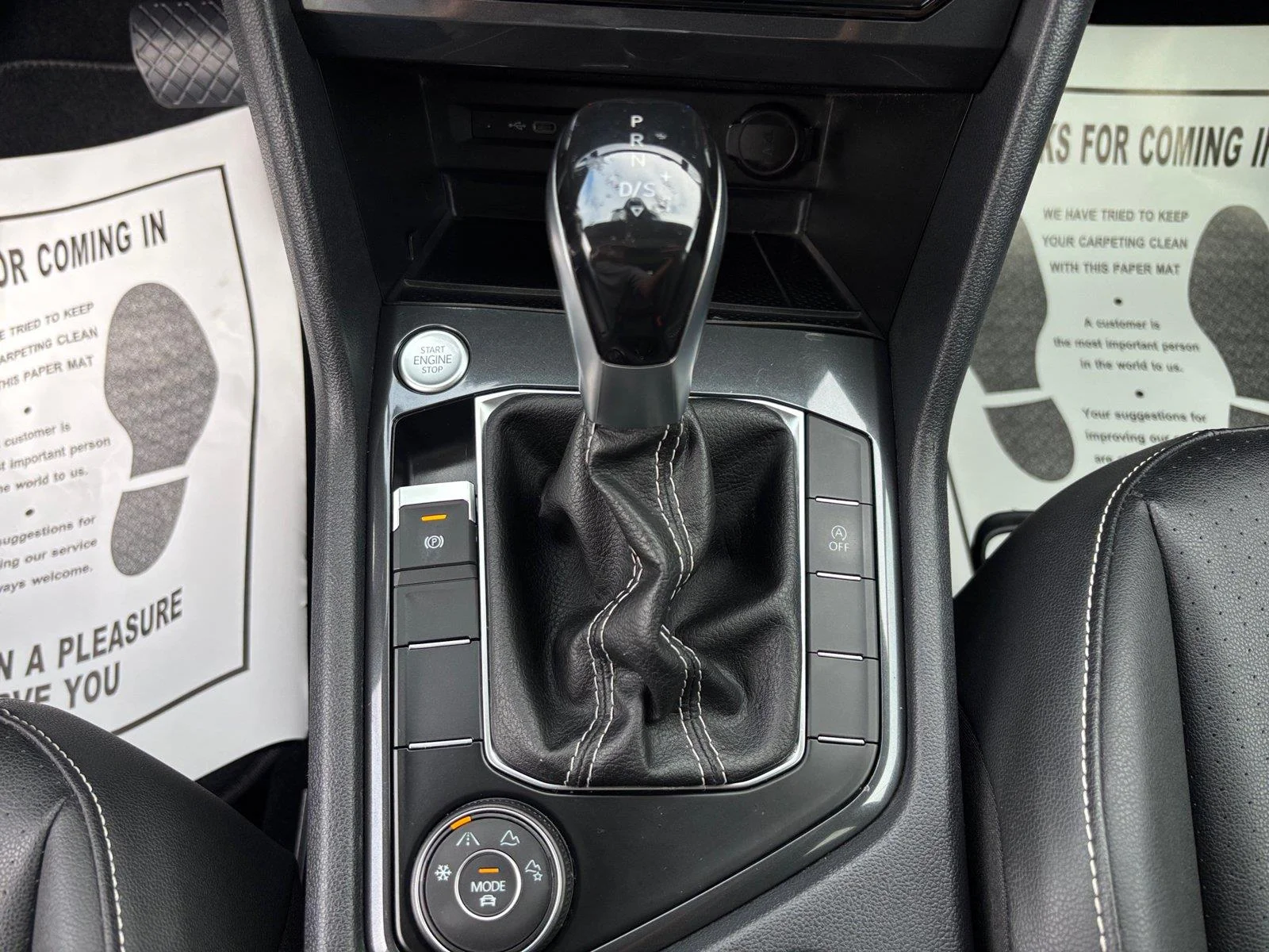 2023 Volkswagen Tiguan SE - Photo 32