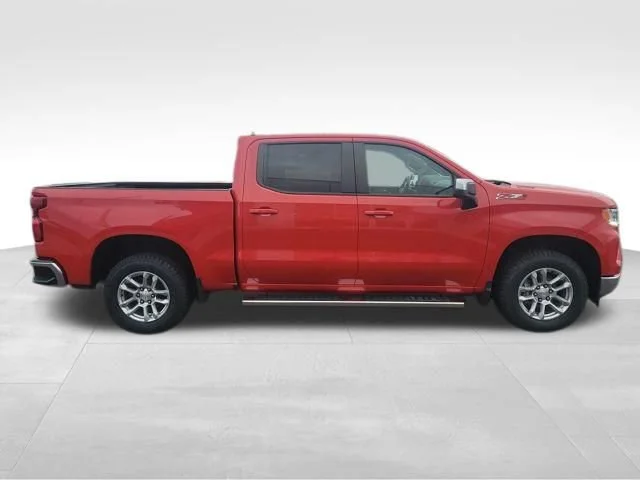 Used 2022 Red Hot Chevrolet LT image 7